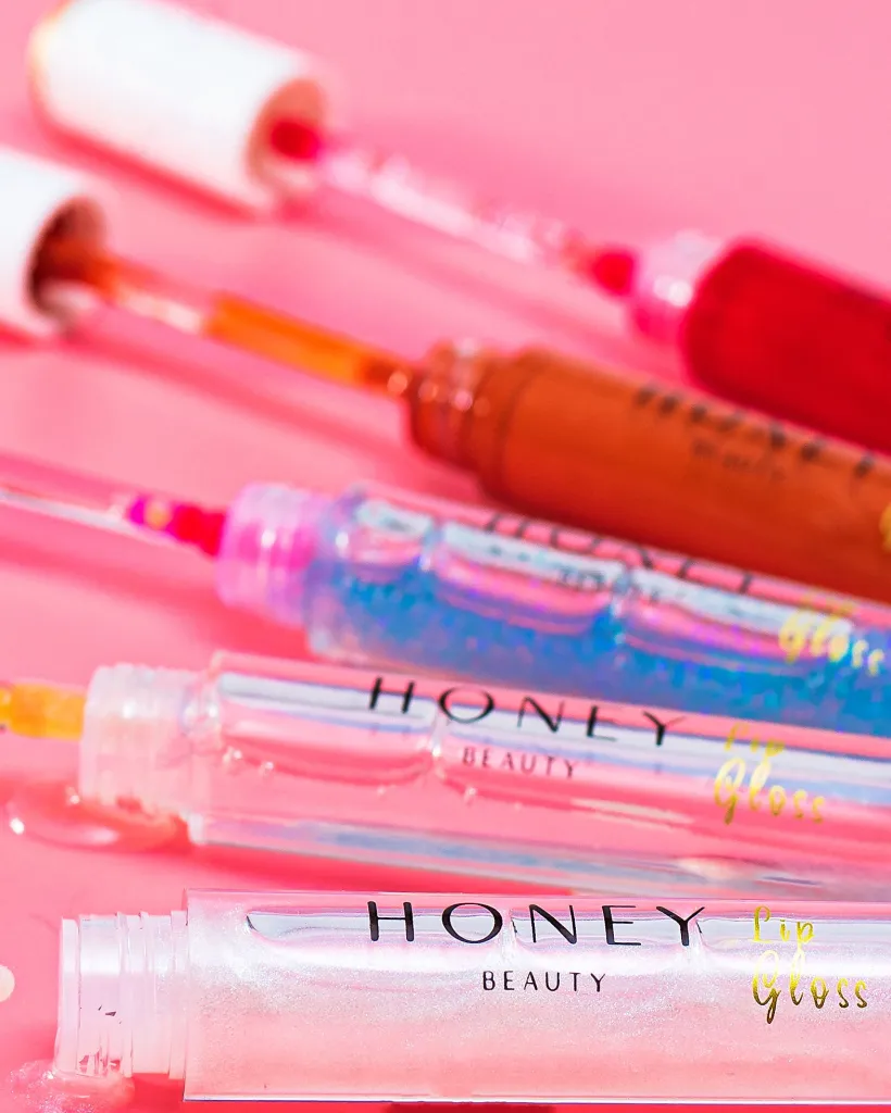 LIP GLOSS
