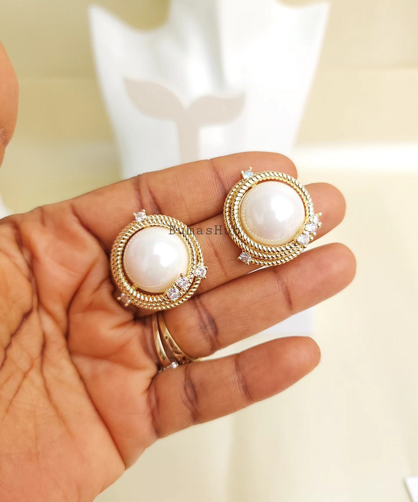 Gorgeous Earring