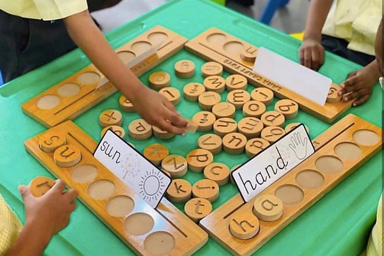 Spelling Frame (School Set)