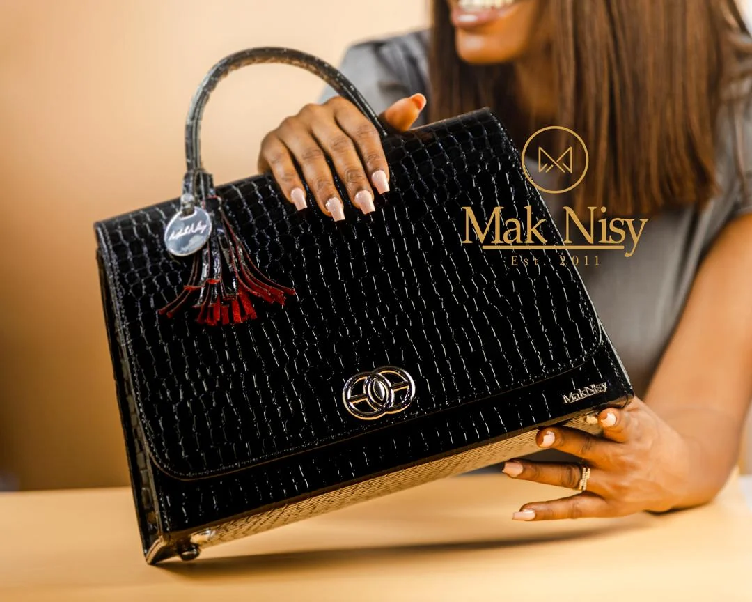 BLACK LARGE IDARA TOPHANDLE BAGS